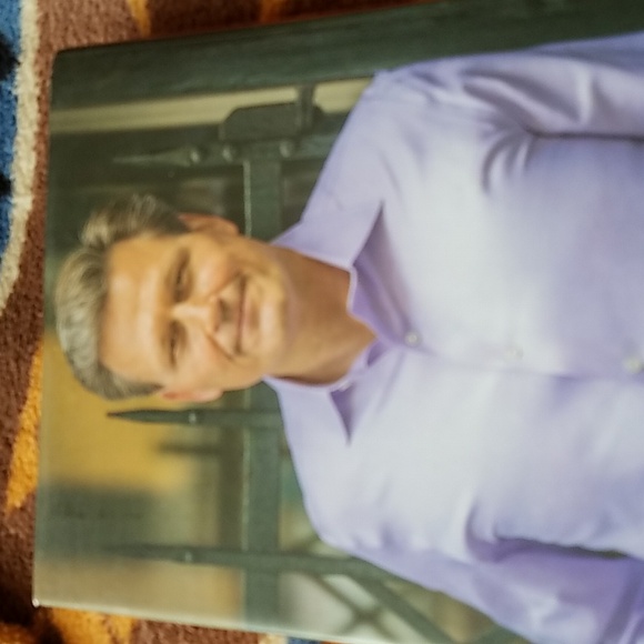 BEV'S BOOKS - David Baldacci 'THE FALLEN' - Hard Cover - Picture 3 of 4